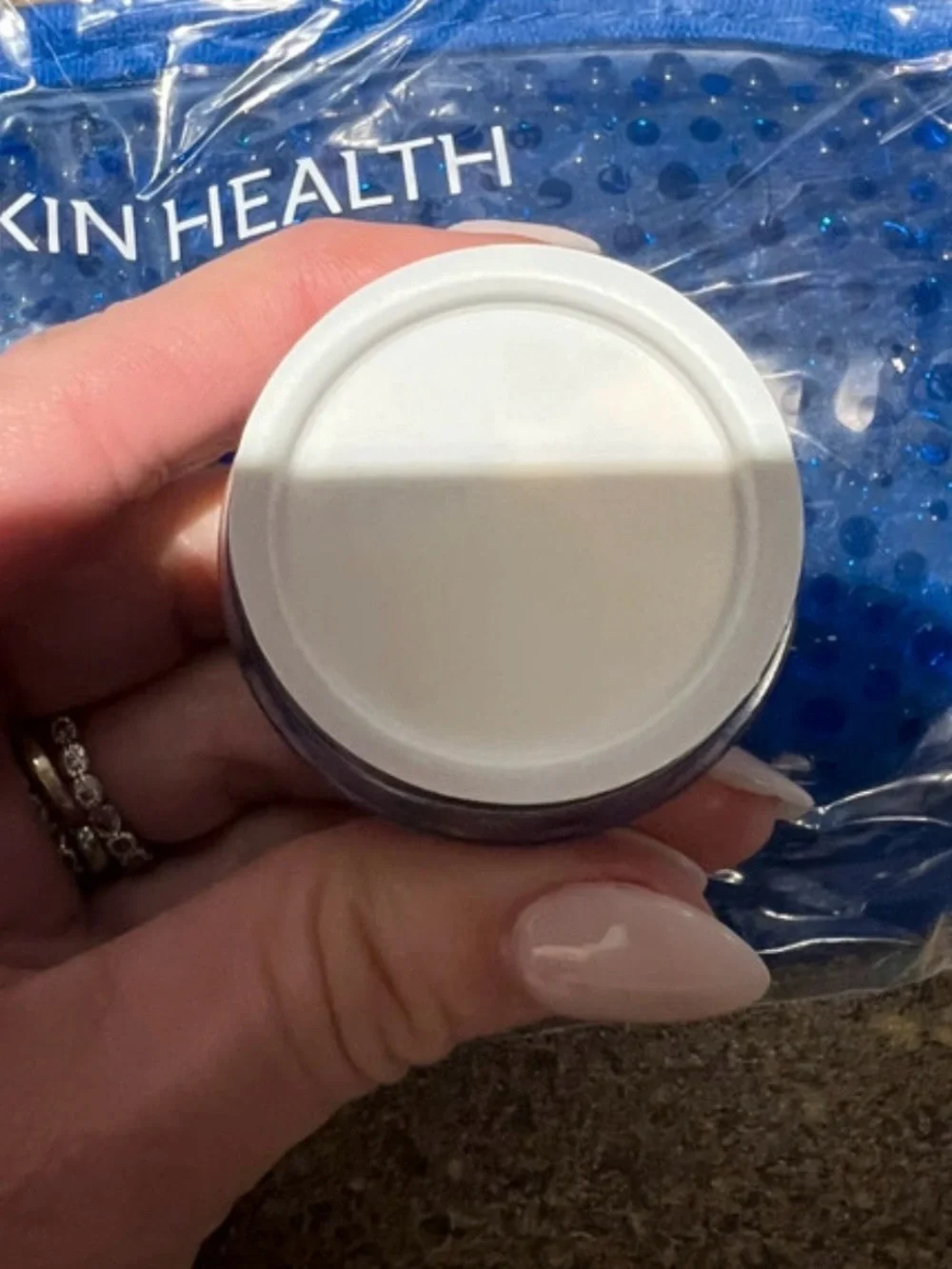 ZO Skin Health Blue Gel Eye Mask - Picture 3 of 3